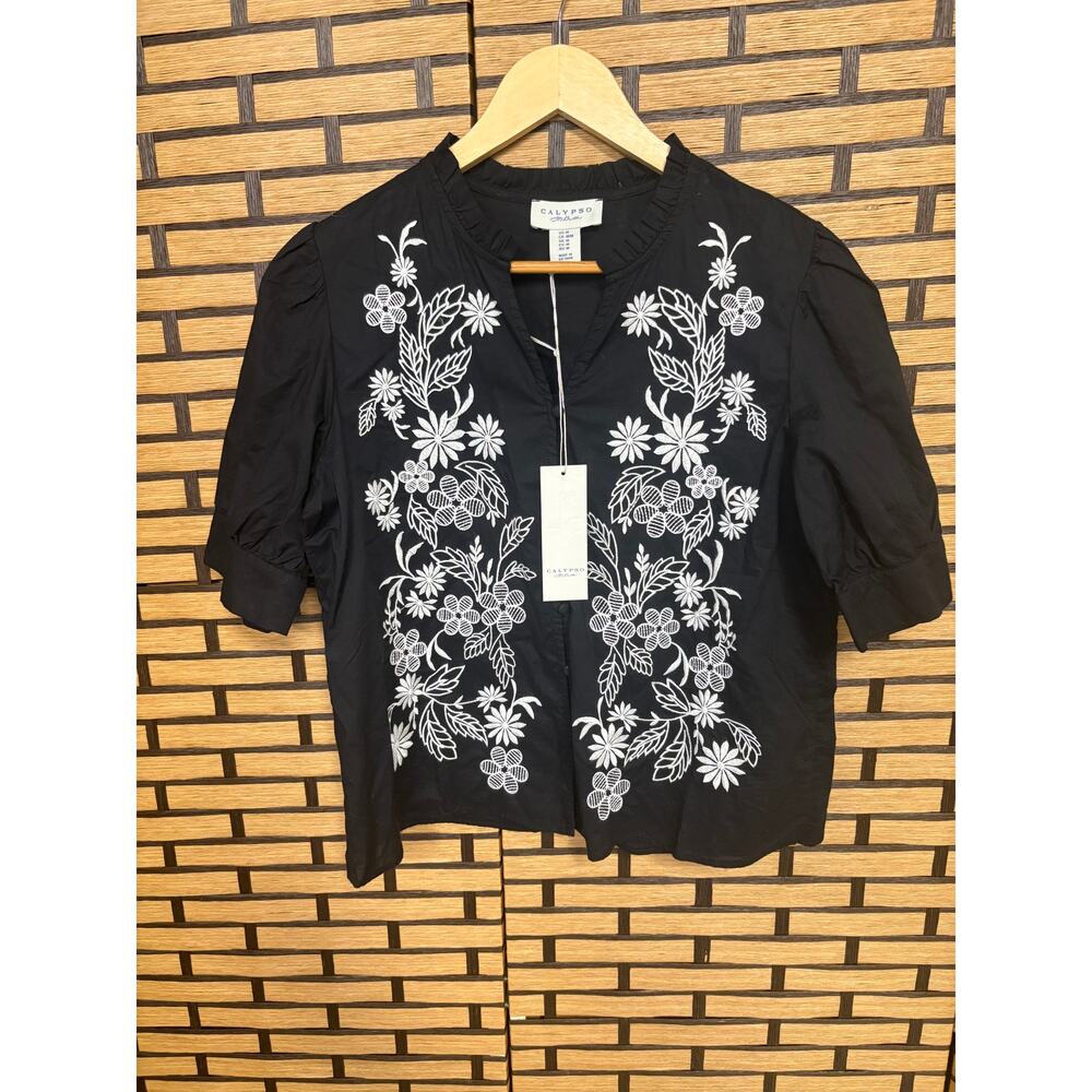 Calypso Black And White Floral Cotton Embroidered Top Size Medium